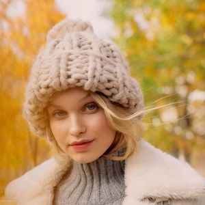 NWT Chunky Knit Beanie